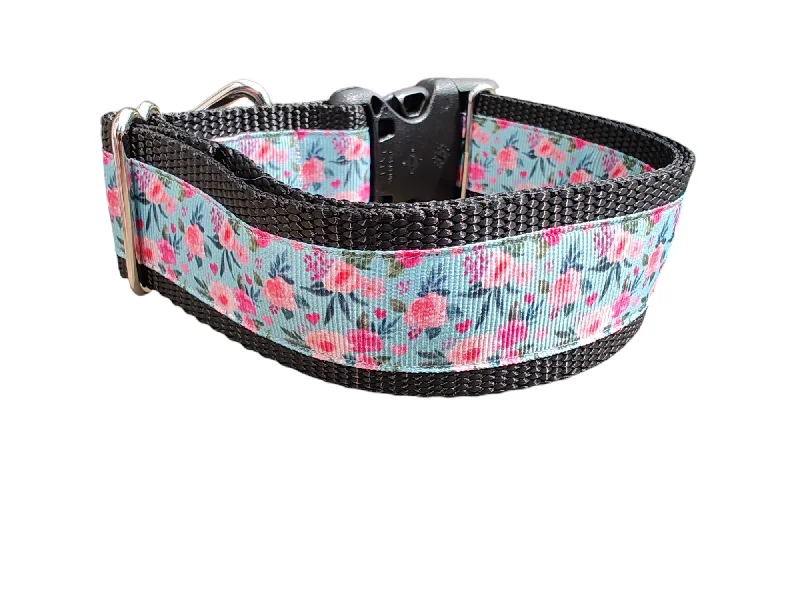 Plush puppy rest bone-1.5" Wide Floral Blooms and Hearts Nylon Dog Collar