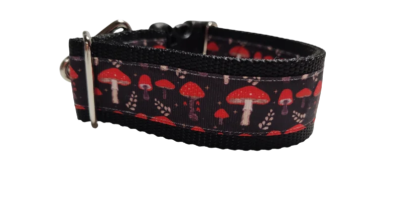 Bristled pet shedding brush-1.5" Wide Mushrooms Nylon Dog Collar